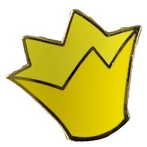 Disney Queen Hearts Trading Pin Alice Wonderland Crown Lapel Pin Brooch Badge